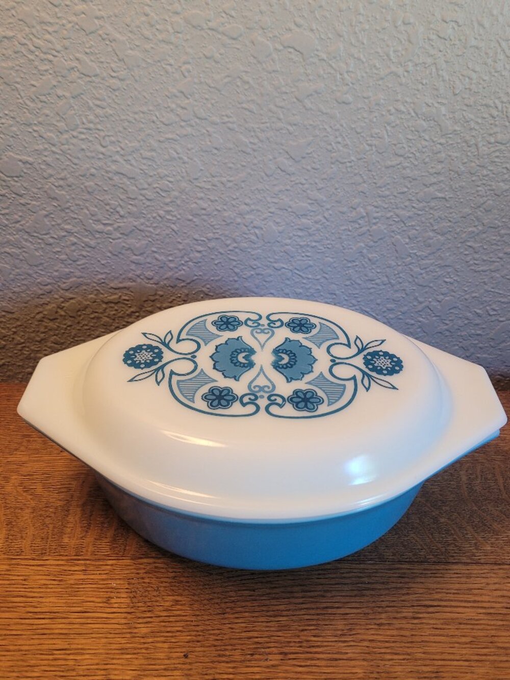 Vintage Pyrex Blue Horizons Oval Casserole Dish w/ Lid 1 1/2 Quart Excellent